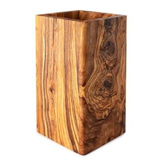 Rectangular wooden vase holder with natural grain patterns